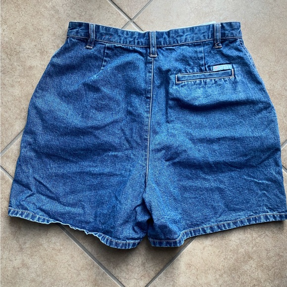 VINTAGE HIGH WAISTED DENIM SHORTS - Picture 3 of 8